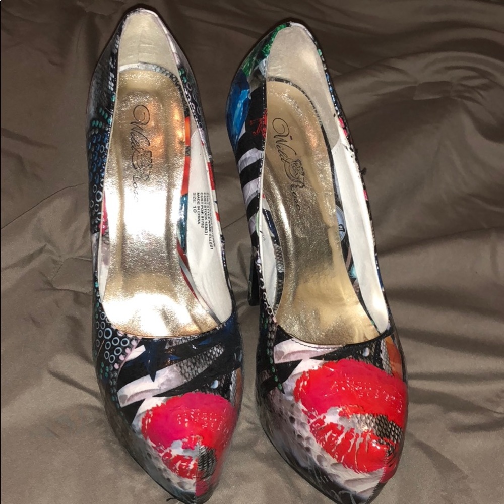 Stylist sexy artsy stilettos